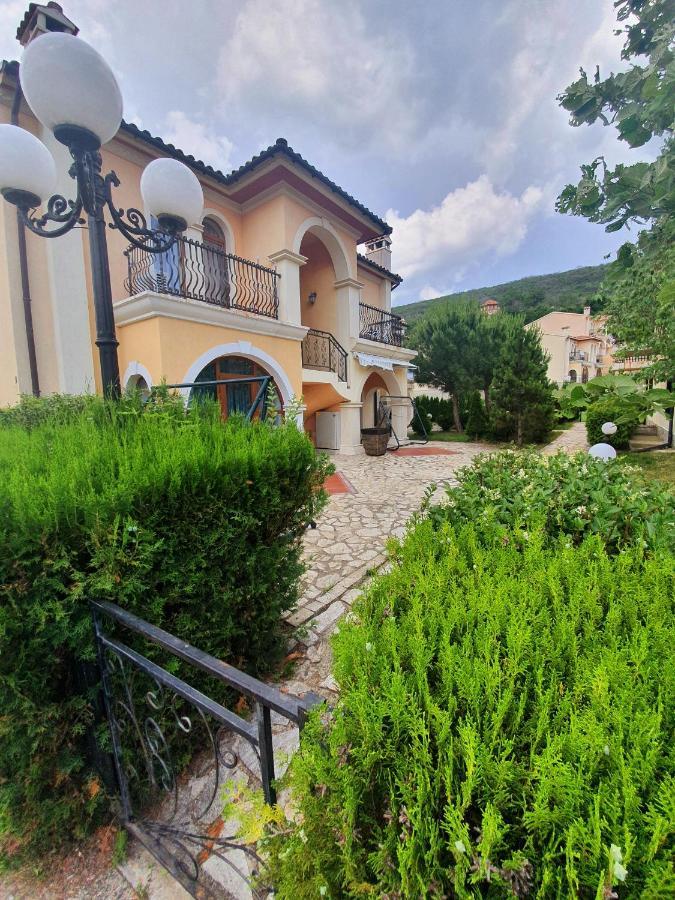 Elenite Private Apartments אלניטה מראה חיצוני תמונה
