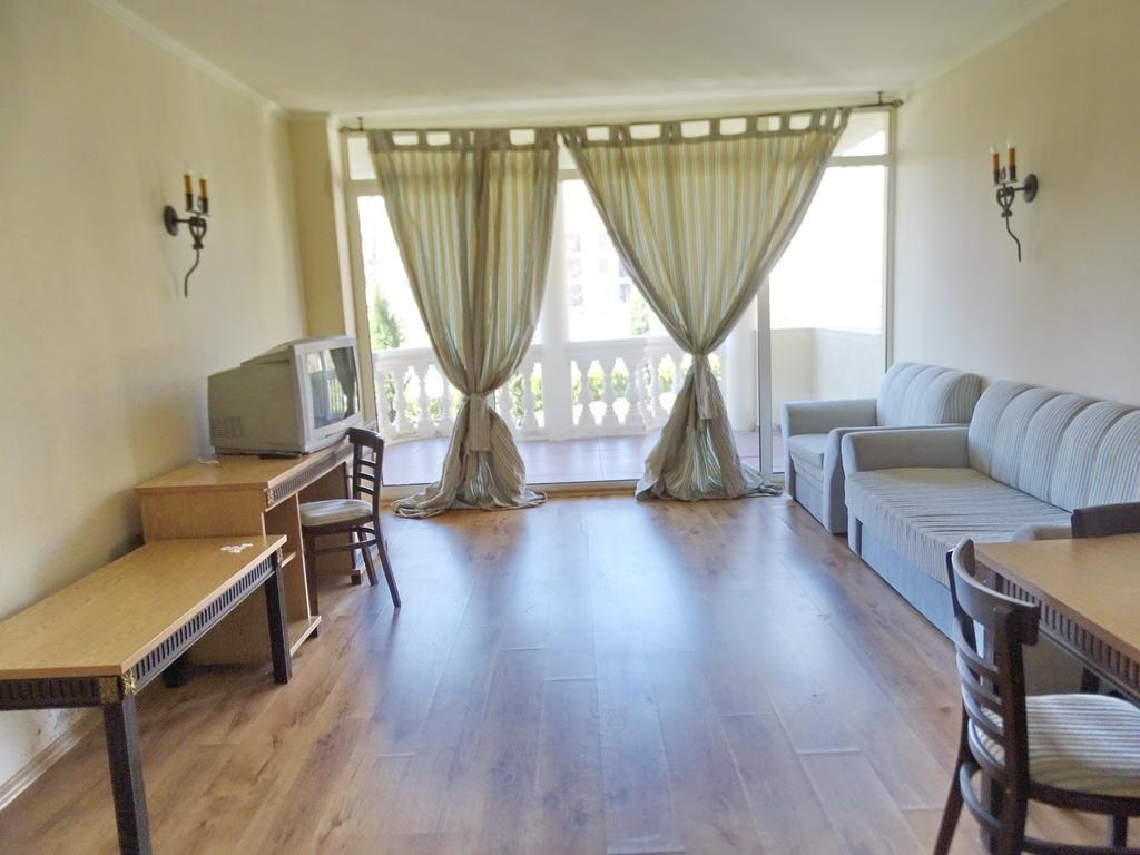 Elenite Private Apartments אלניטה מראה חיצוני תמונה